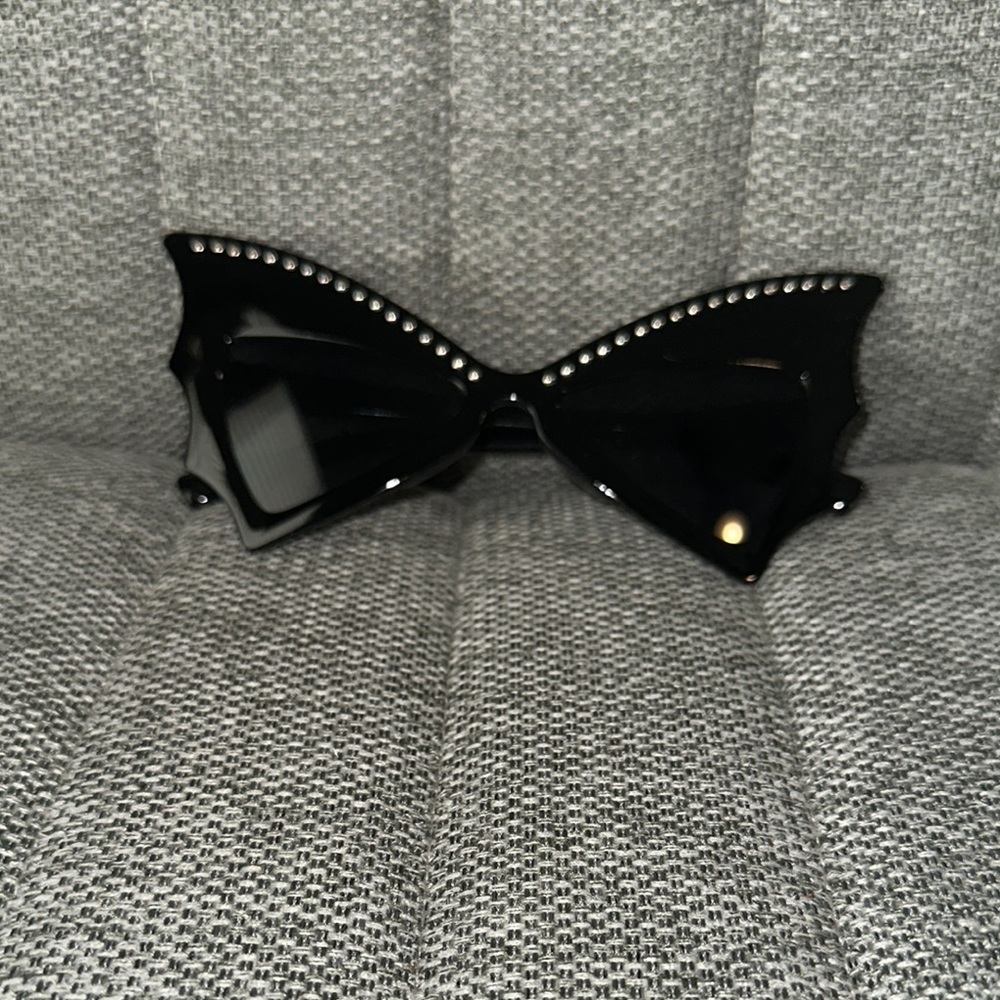 Black Cat-Eye Bat Sunglasses